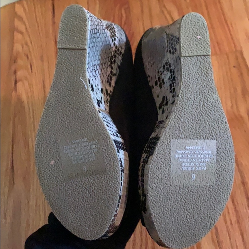 Black/Python Wedges - image 3